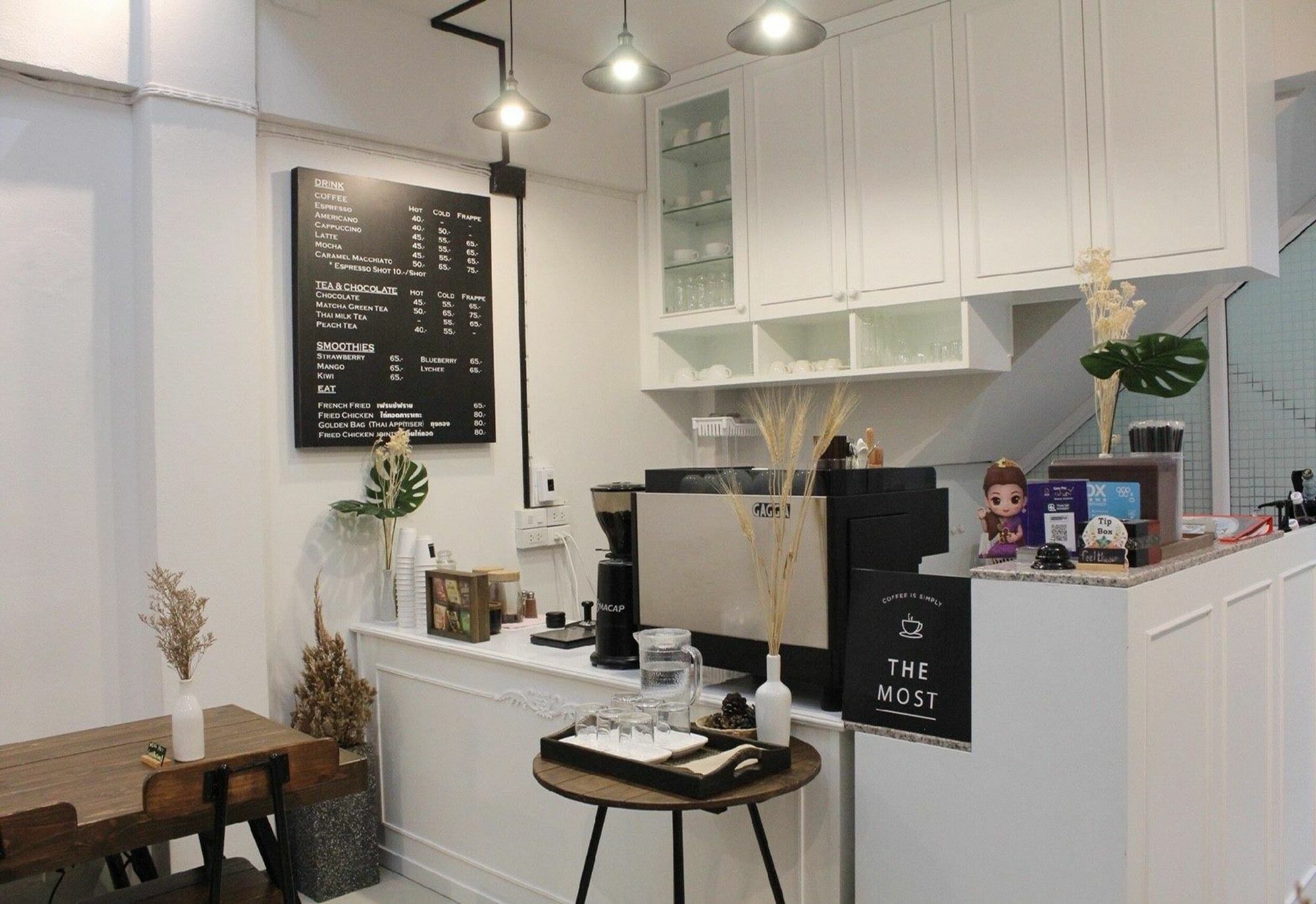 The Most Coffee & Guesthouse チエンマイ エクステリア 写真